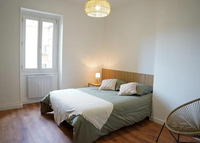 Appartement Lumineux 150 M De La Gare *